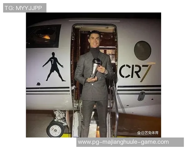 C罗私人飞机现身波兰价值超7000万欧年维护成本超百万 C罗私人飞机现身波兰价值超7000万欧年维护成本超百万